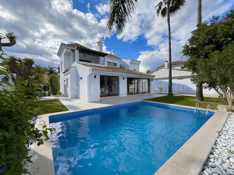 House in Nueva Andalucia