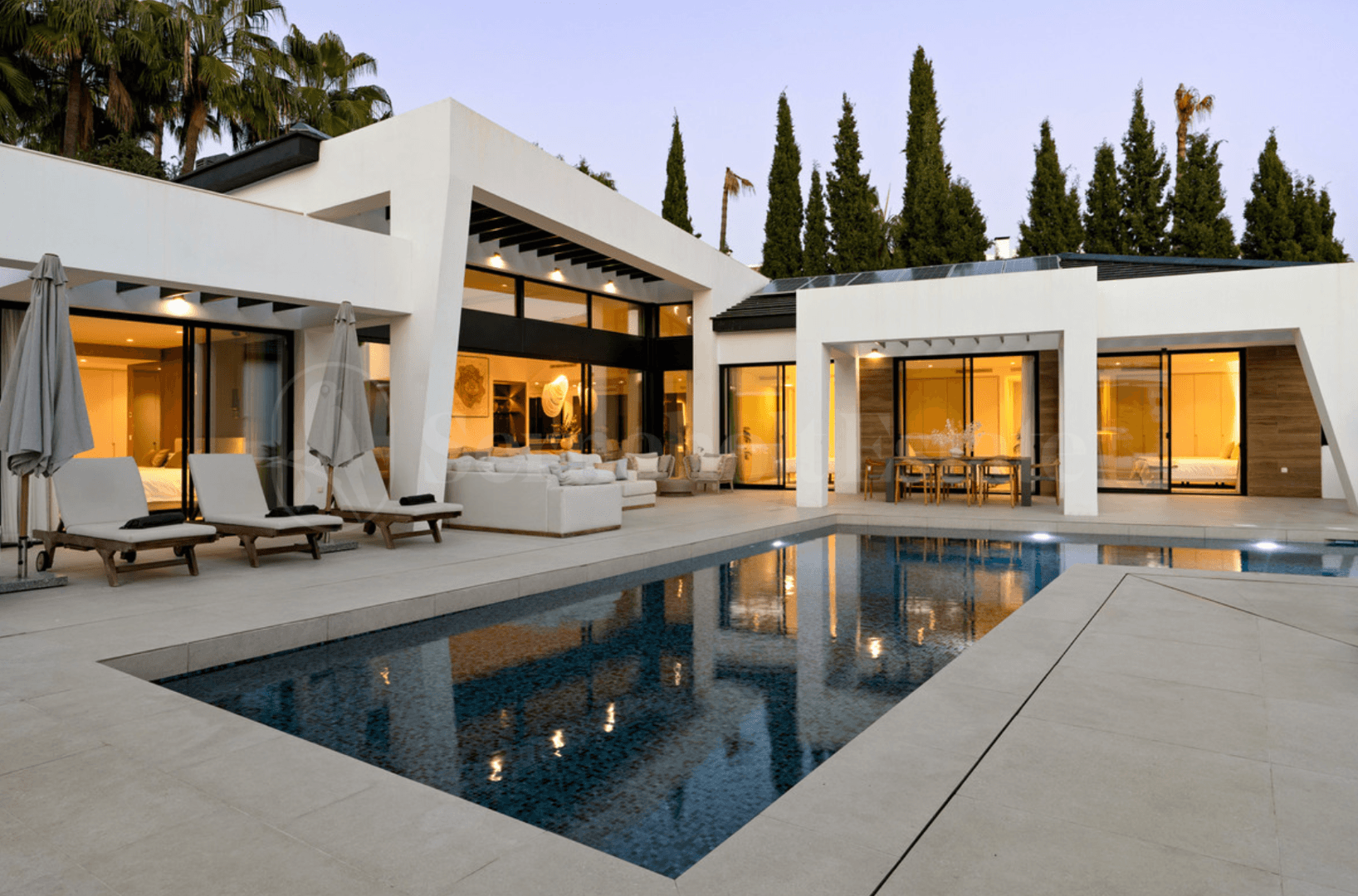 House in Nueva Andalucia
