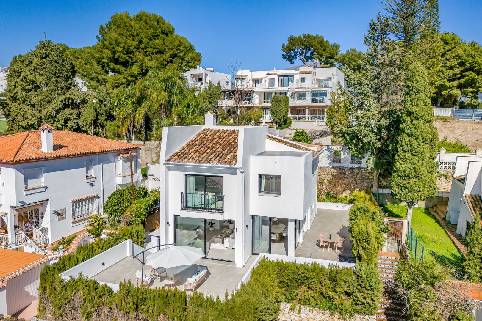 House in Nueva Andalucia