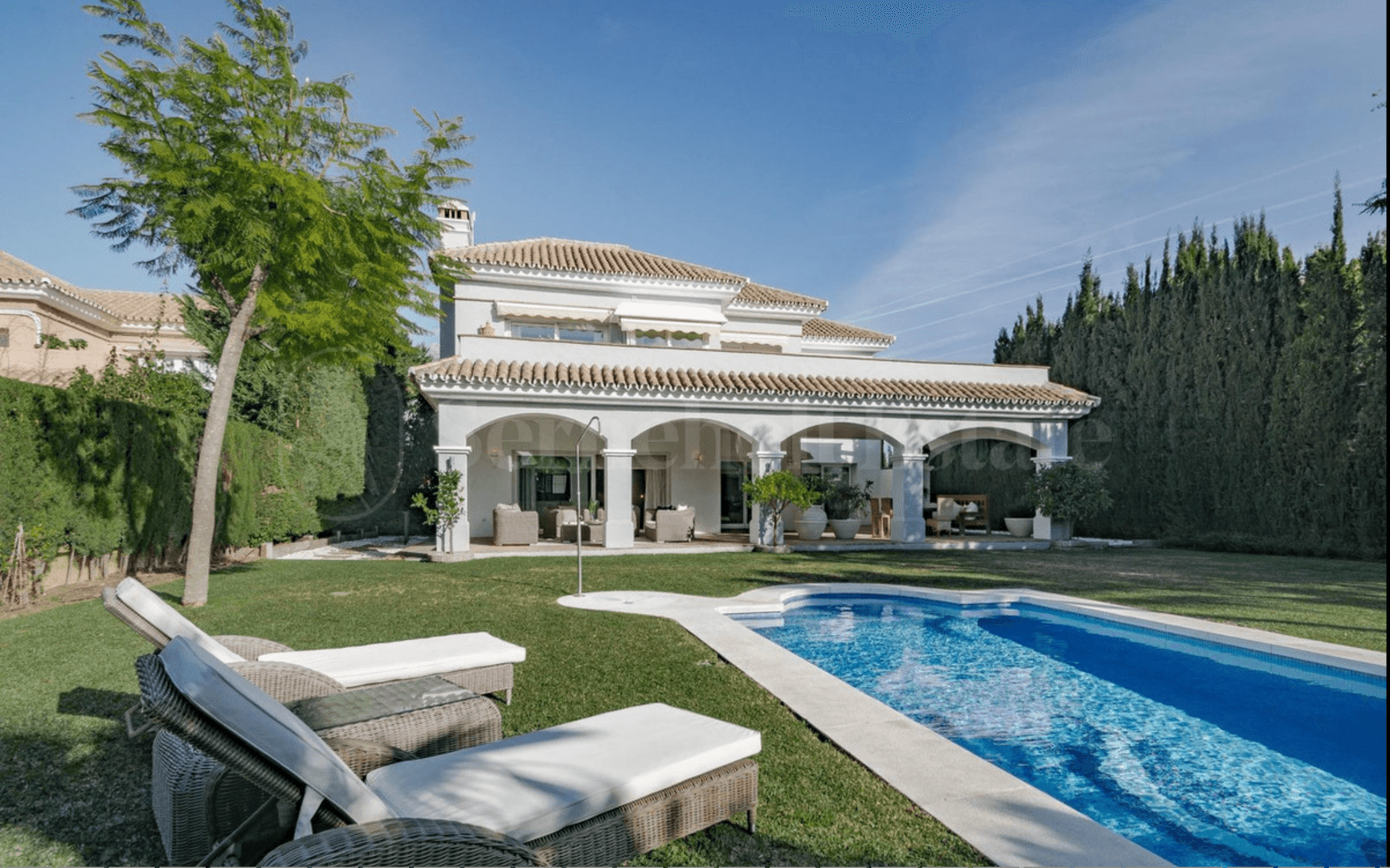 House in Nueva Andalucia
