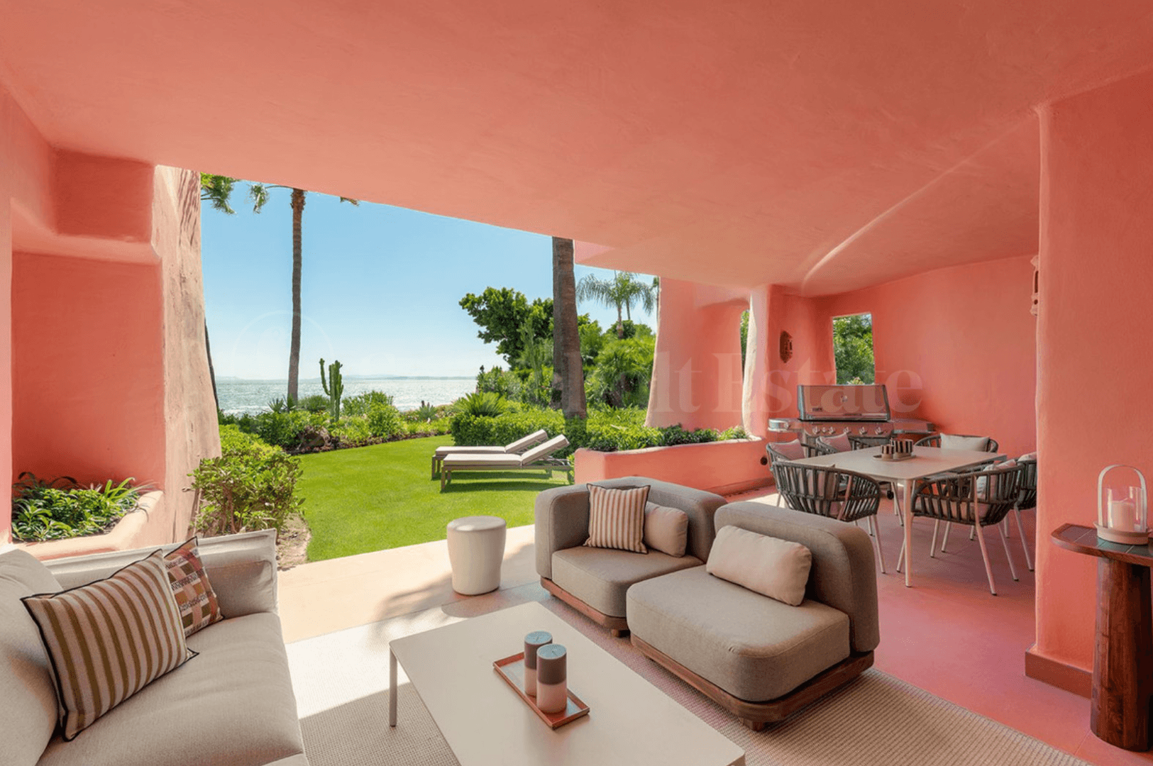 Apartment in Estepona East
