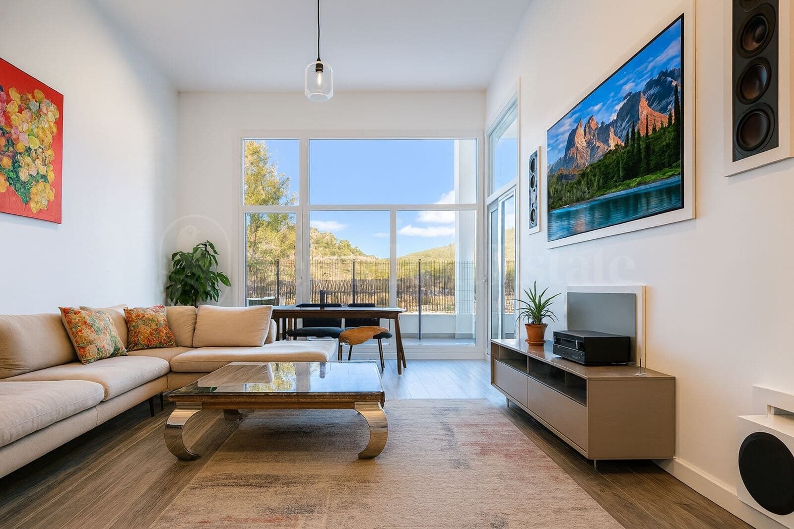 Apartment in Riverside