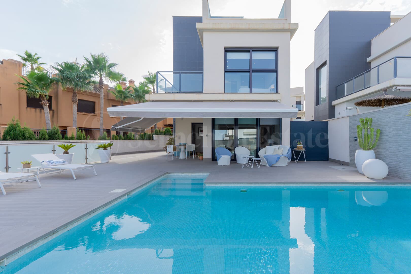 House in San Miguel De Salinas