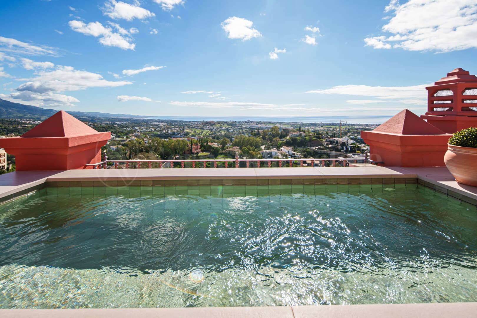 Apartment in Monte Halcones