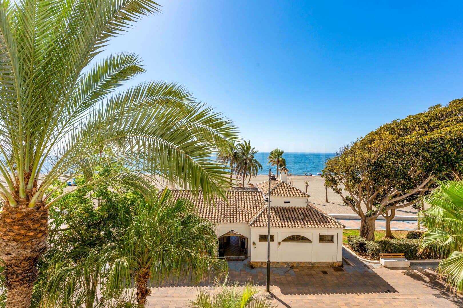 Apartment in Estepona Town