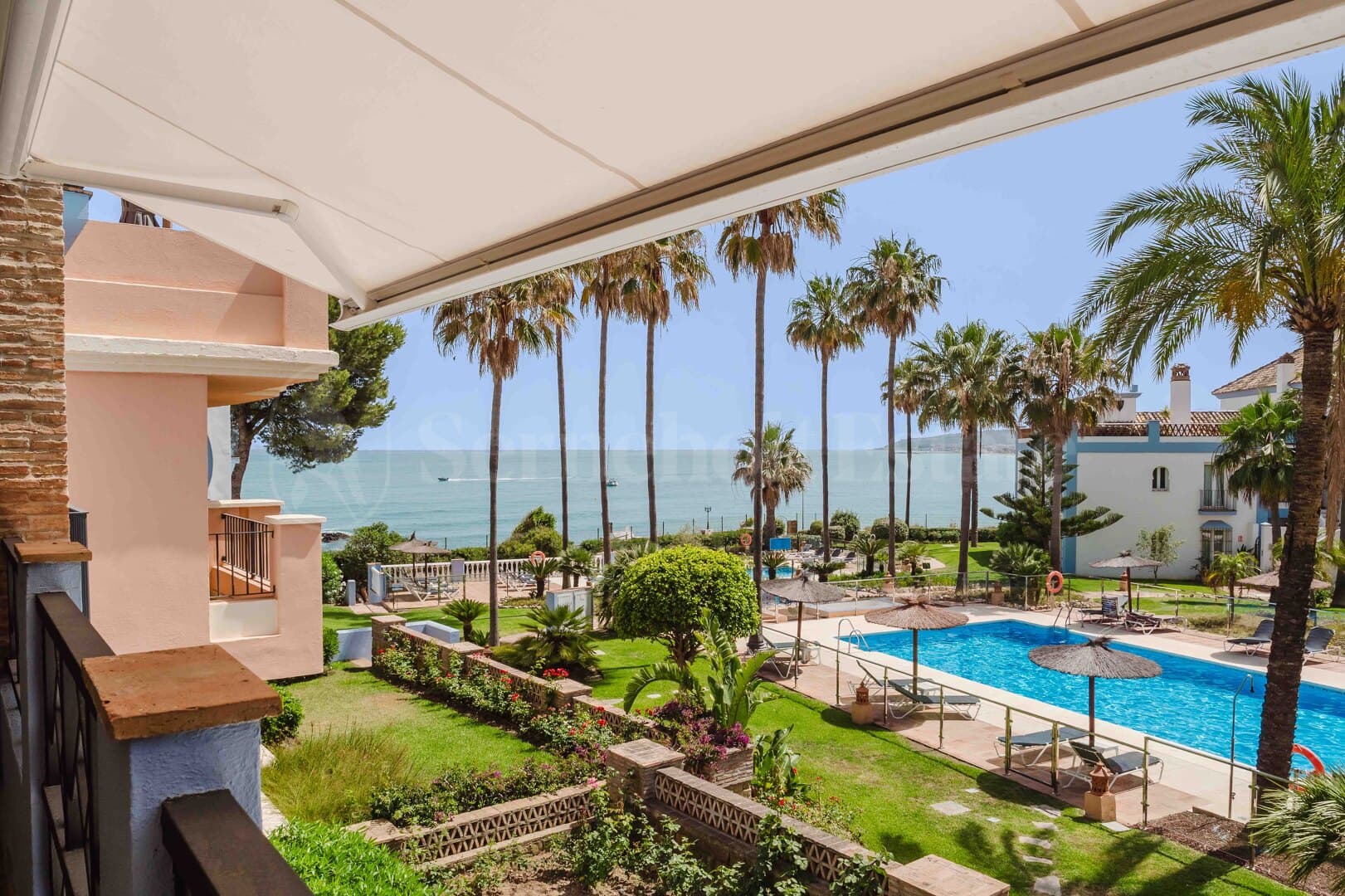 Apartment in Casares