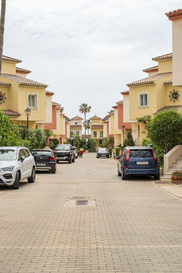 House in Estepona East