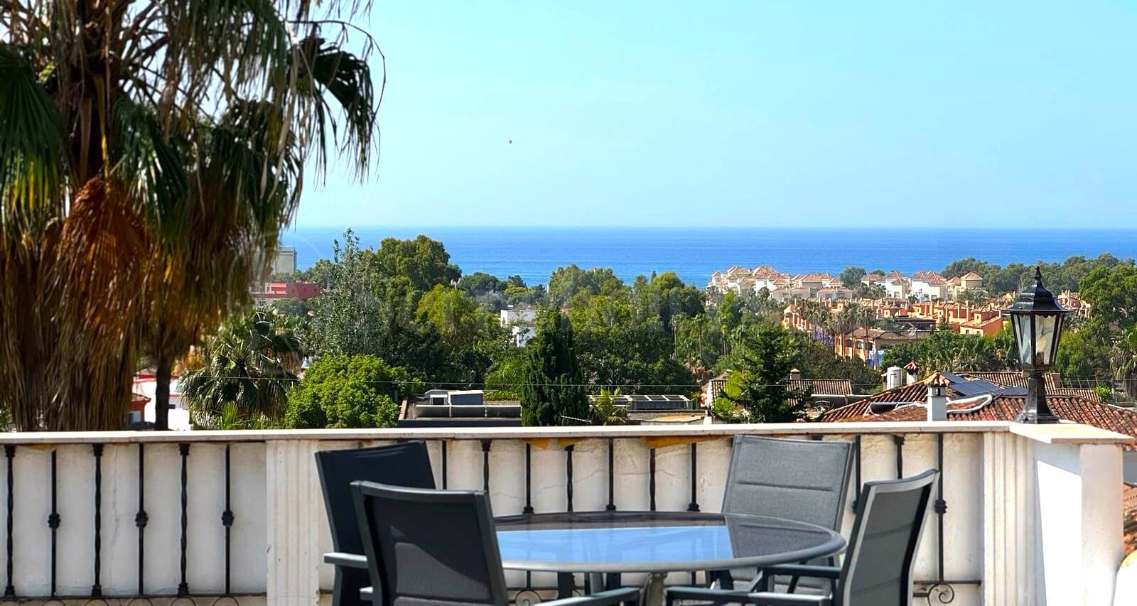 Apartment in Estepona East